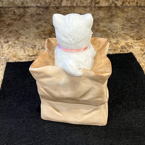 San Francisco Music Box Co. Ceramic Cat Figurine with Pink Bow Music Box - Picture 6 of 13